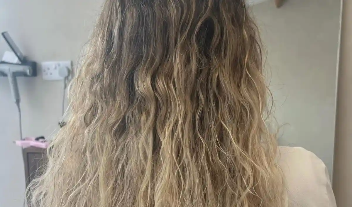 The Science of Curly Hair Extensions: Why a Natural Wave Is So Rare